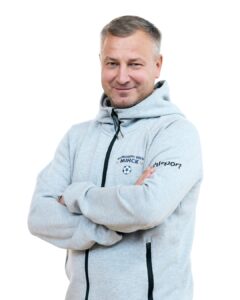 Владимир Левус
